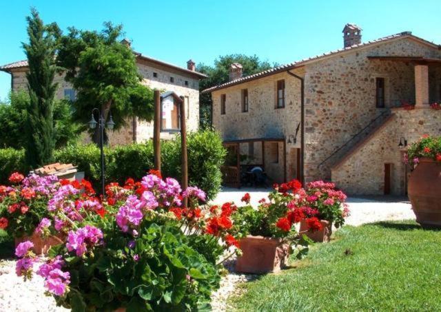 Borgo Il Villino Pension Casole dʼElsa Buitenkant foto