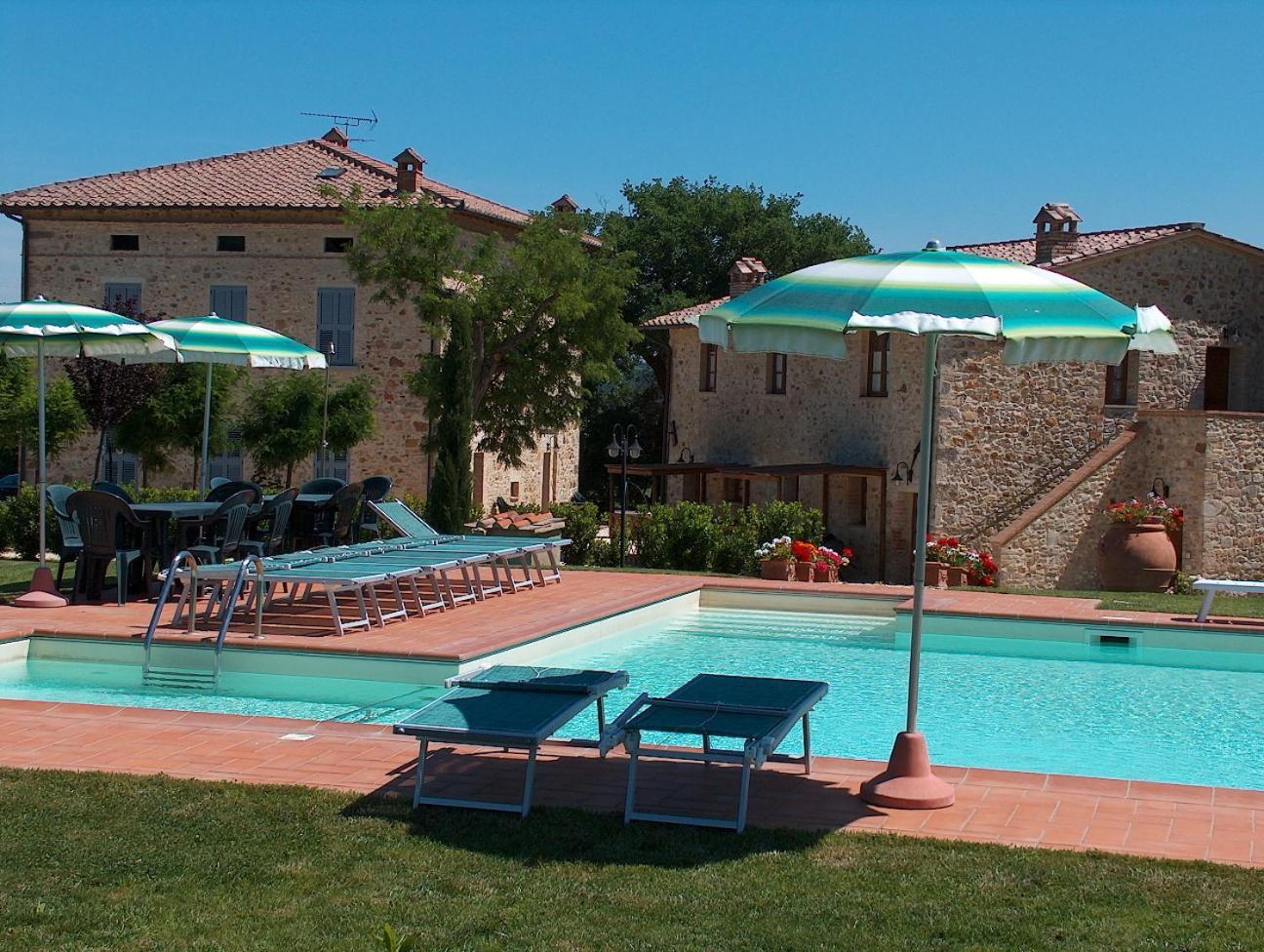 Borgo Il Villino Pension Casole dʼElsa Buitenkant foto